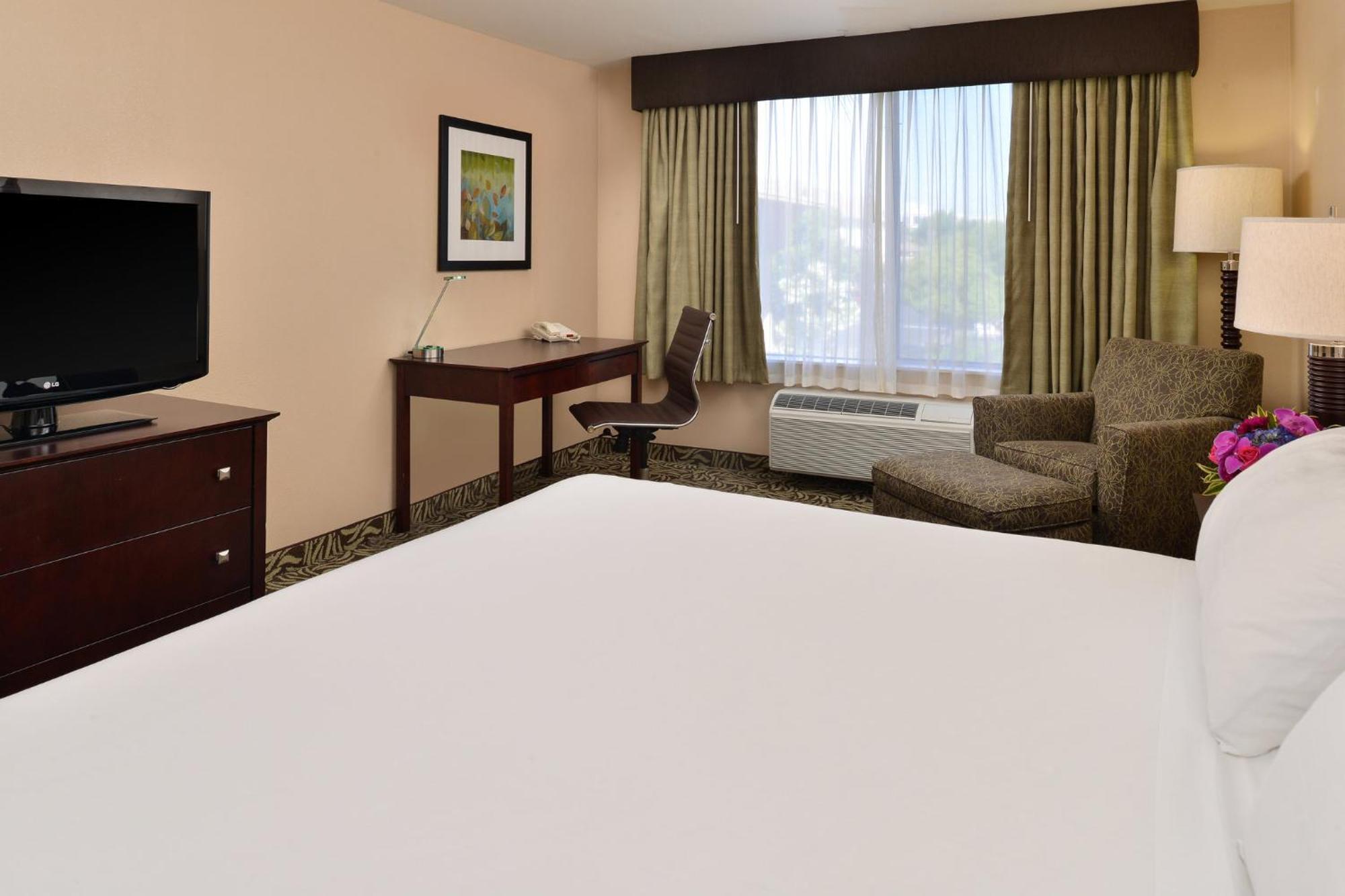 Holiday Inn Express Fresno River Park Highway 41 By Ihg Esterno foto