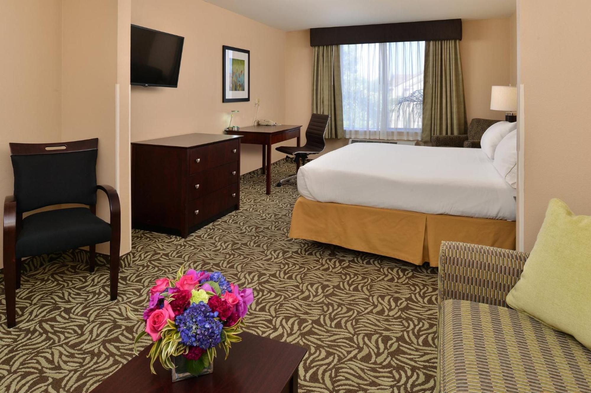 Holiday Inn Express Fresno River Park Highway 41 By Ihg Esterno foto