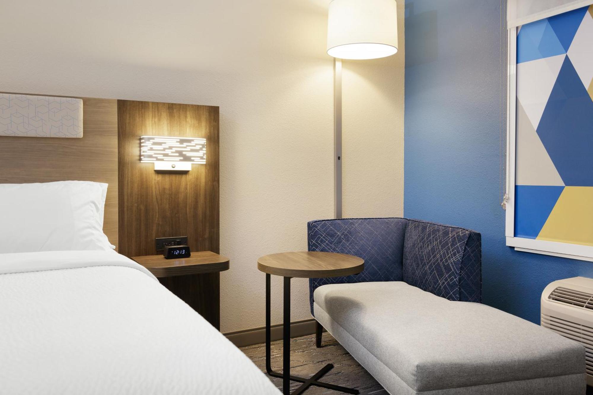Holiday Inn Express Fresno River Park Highway 41 By Ihg Esterno foto