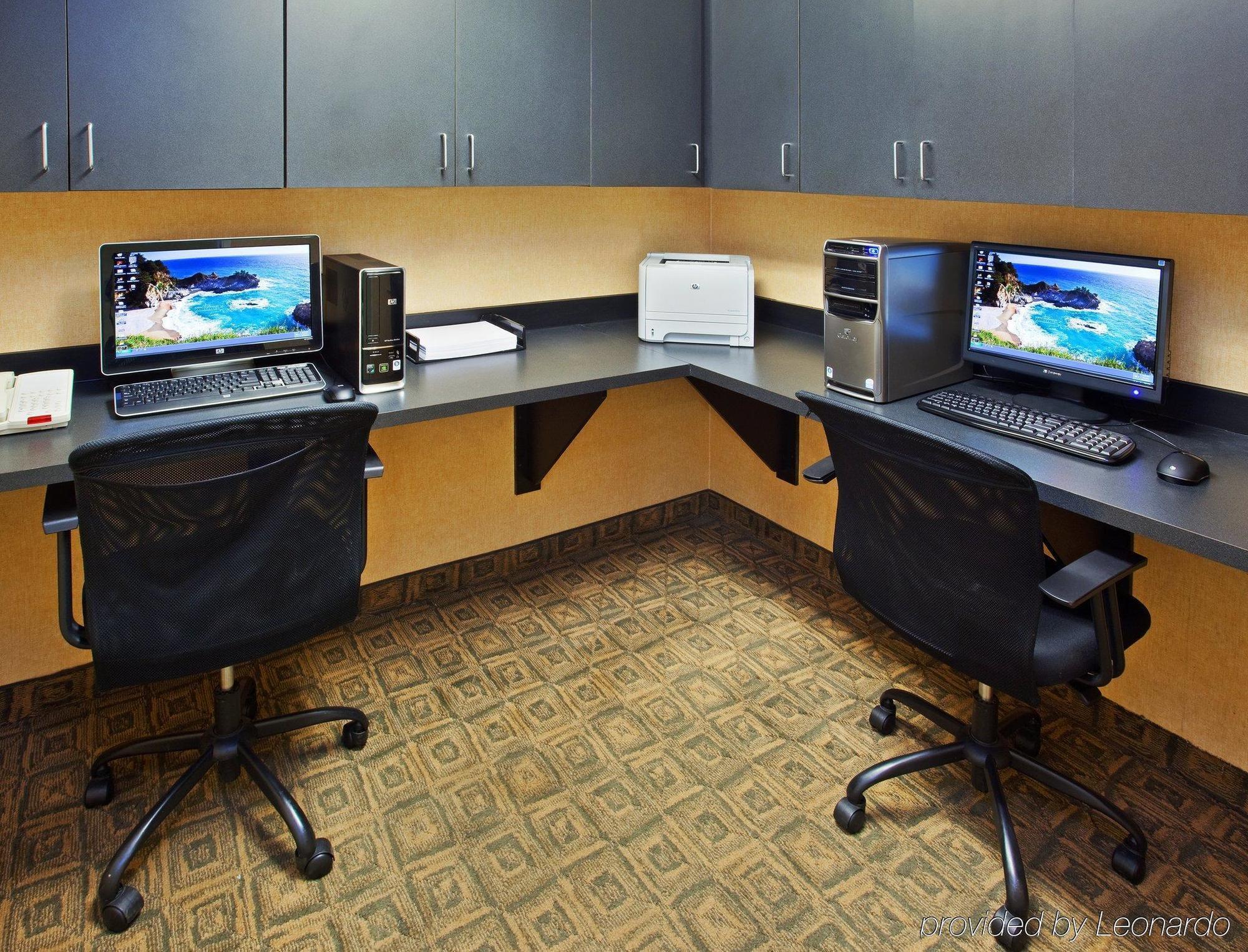 Holiday Inn Express Fresno River Park Highway 41 By Ihg Esterno foto